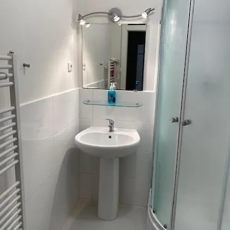 Apartment Large 3 Bedroom Family With Balcony Prague