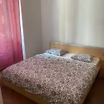 3 Bed Flat - Sleeps 10 - Pets - Smoking On Terrace Apartmán