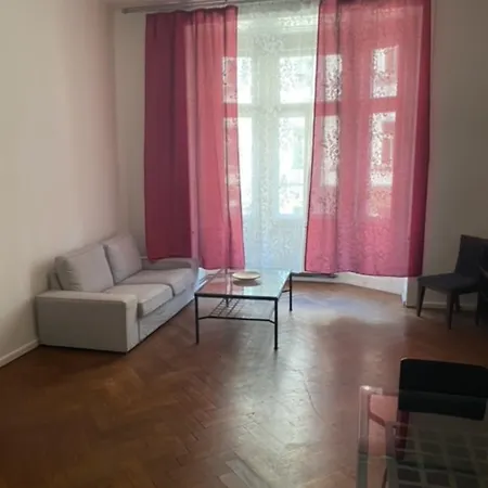 3 Bed Flat - Sleeps 10 - Pets - Smoking On Terrace