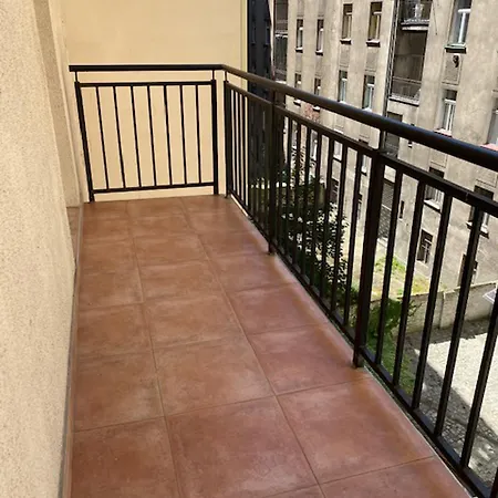 Appartement 3 Bed Flat - Sleeps 10 - Pets - Smoking On Terrace