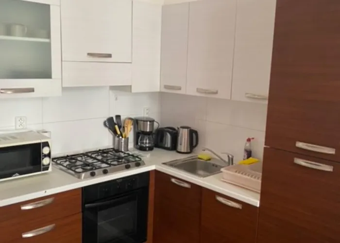 3 Bed Flat - Sleeps 10 - Pets - Smoking On Terrace Διαμέρισμα
