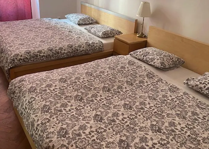 Διαμέρισμα 3 Bed Flat - Sleeps 10 - Pets - Smoking On Terrace *