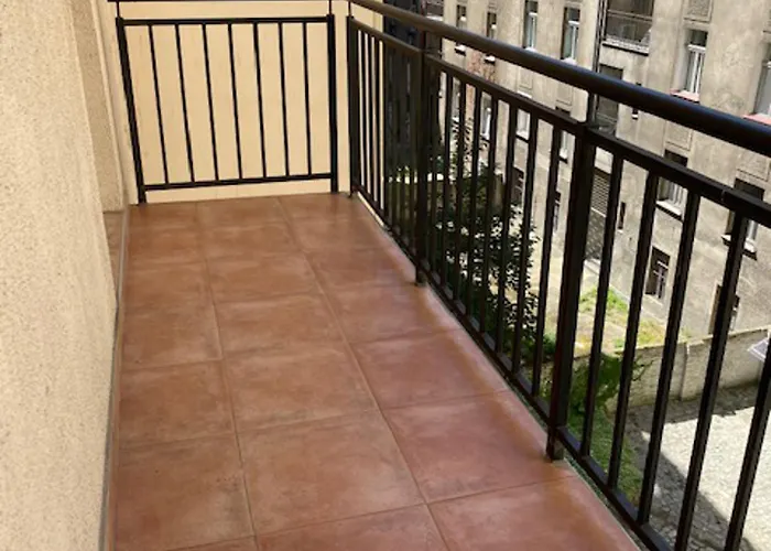 Διαμέρισμα 3 Bed Flat - Sleeps 10 - Pets - Smoking On Terrace