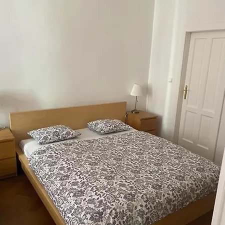 Διαμέρισμα 3 Bed Flat - Sleeps 10 - Pets - Smoking On Terrace *